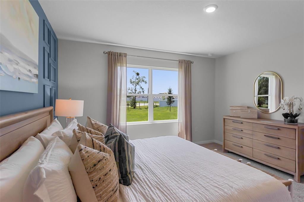 Active With Contract: $315,990 (3 beds, 2 baths, 1504 Square Feet)