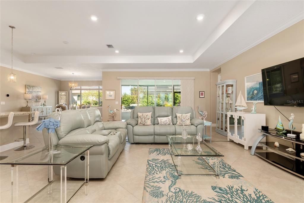 For Sale: $532,900 (3 beds, 2 baths, 2658 Square Feet)