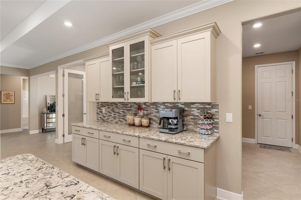 For Sale: $532,900 (3 beds, 2 baths, 2658 Square Feet)