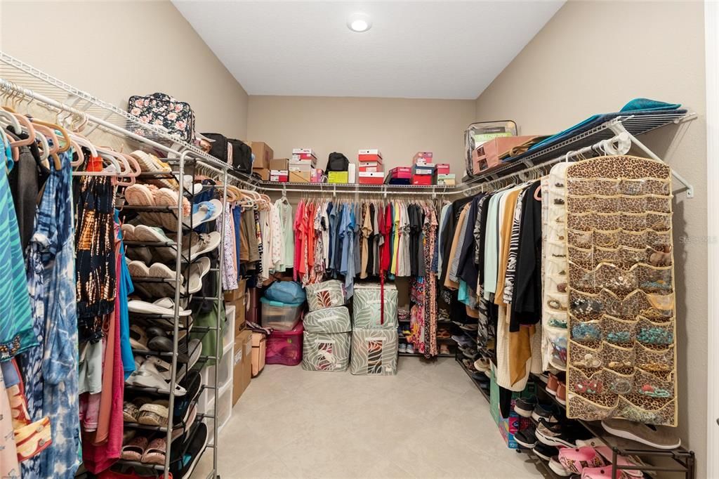 For Sale: $532,900 (3 beds, 2 baths, 2658 Square Feet)