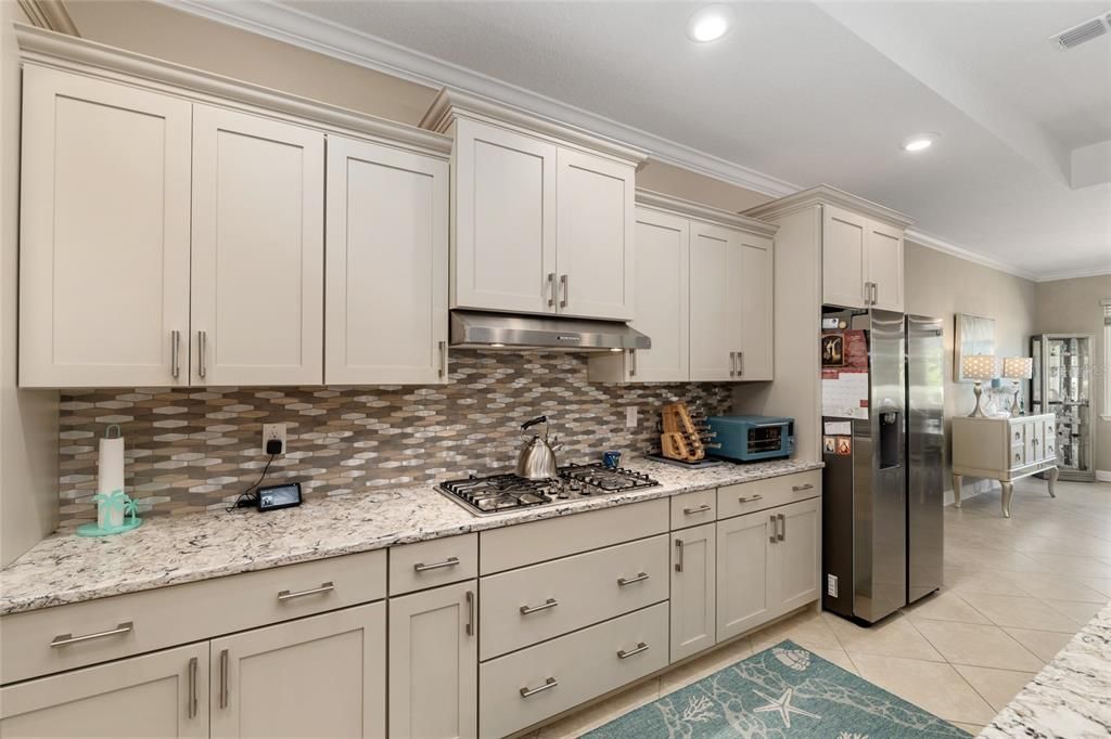 For Sale: $532,900 (3 beds, 2 baths, 2658 Square Feet)