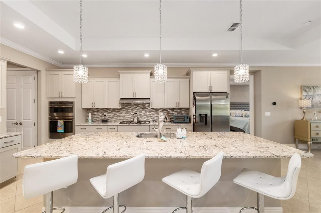 For Sale: $532,900 (3 beds, 2 baths, 2658 Square Feet)