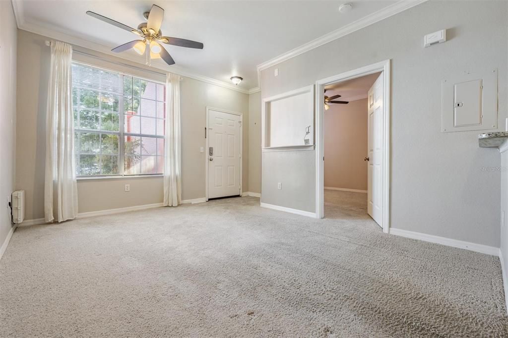 Active With Contract: $155,000 (1 beds, 1 baths, 554 Square Feet)