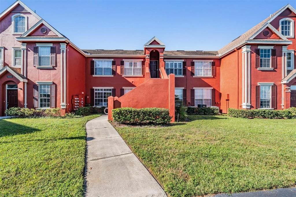Active With Contract: $155,000 (1 beds, 1 baths, 554 Square Feet)