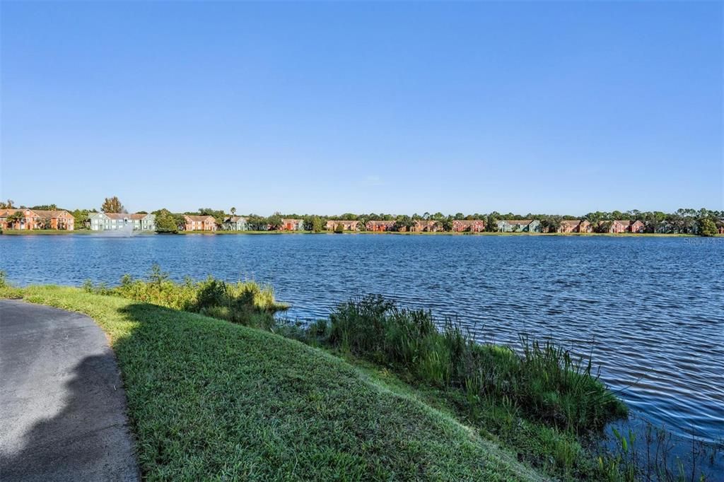 Active With Contract: $155,000 (1 beds, 1 baths, 554 Square Feet)