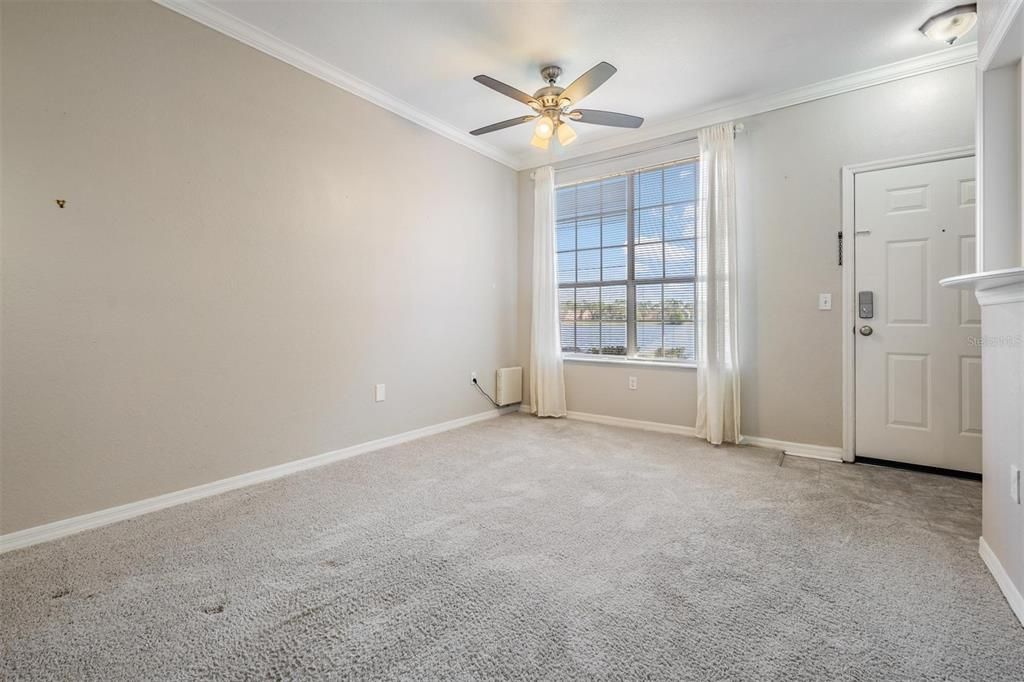 Active With Contract: $155,000 (1 beds, 1 baths, 554 Square Feet)
