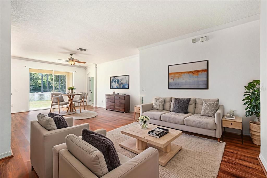 Active With Contract: $260,000 (3 beds, 2 baths, 1588 Square Feet)