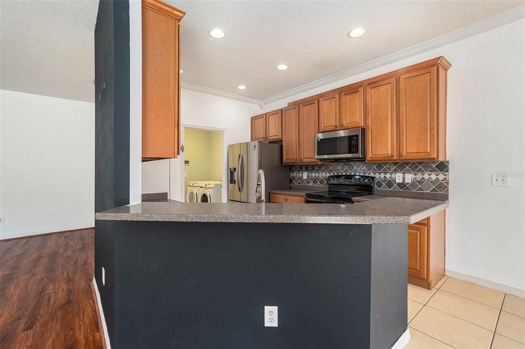 Active With Contract: $260,000 (3 beds, 2 baths, 1588 Square Feet)