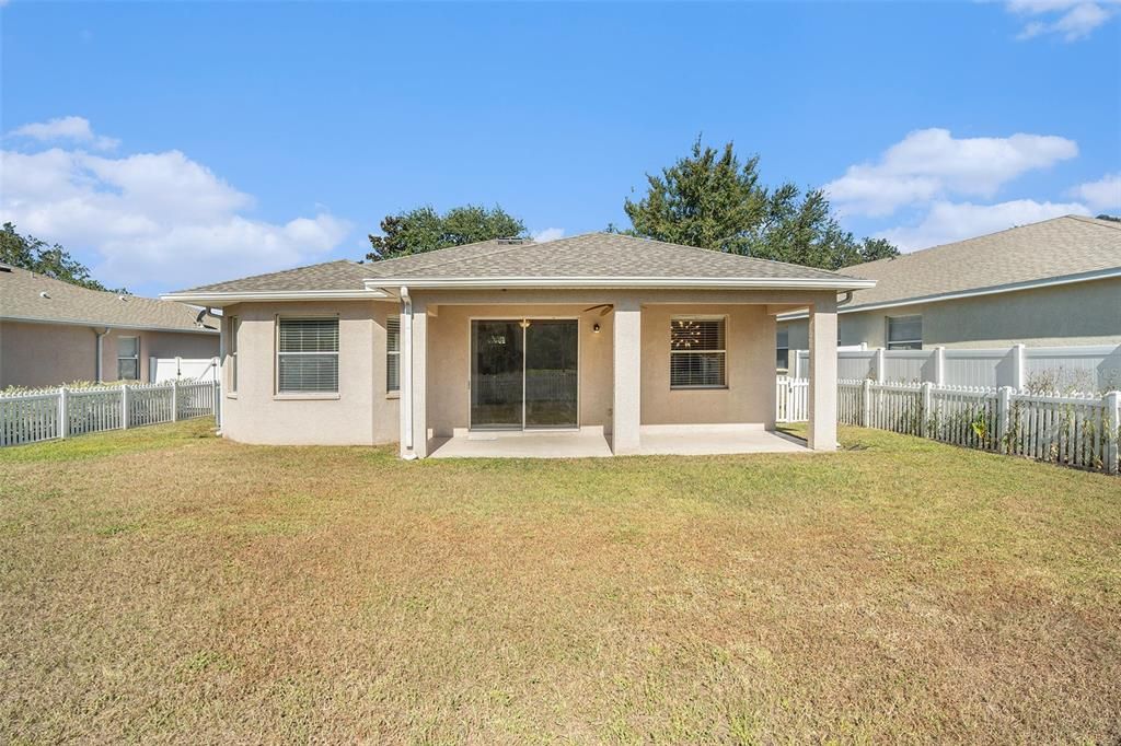 Active With Contract: $260,000 (3 beds, 2 baths, 1588 Square Feet)