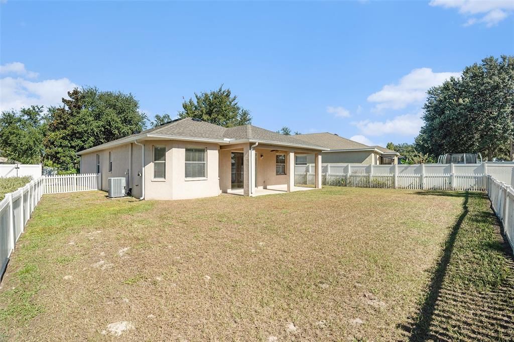 Active With Contract: $260,000 (3 beds, 2 baths, 1588 Square Feet)