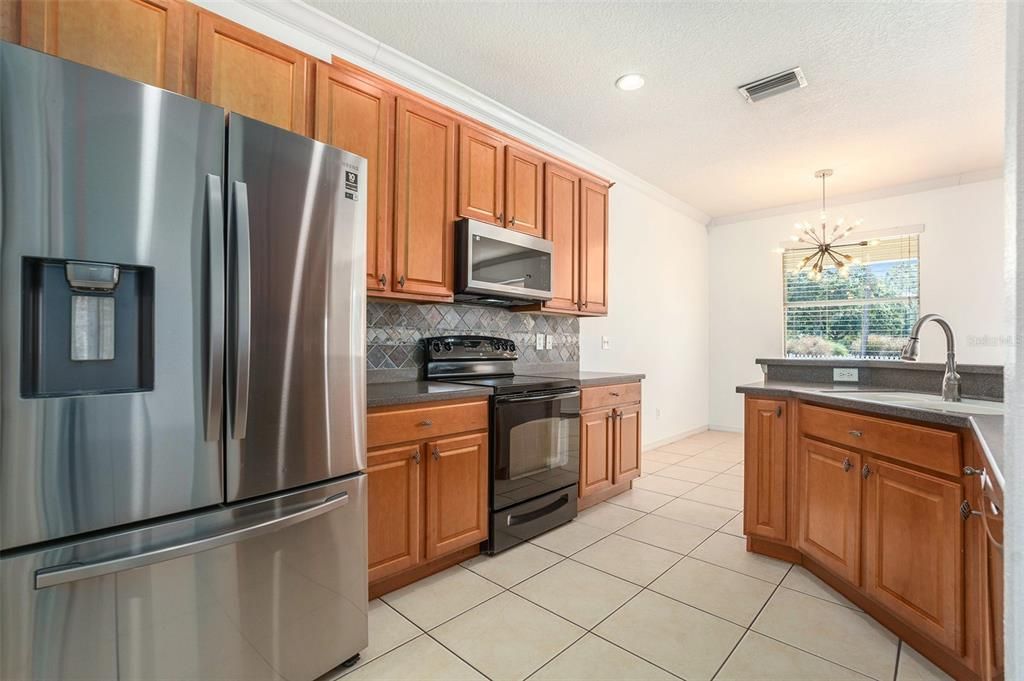 Active With Contract: $260,000 (3 beds, 2 baths, 1588 Square Feet)