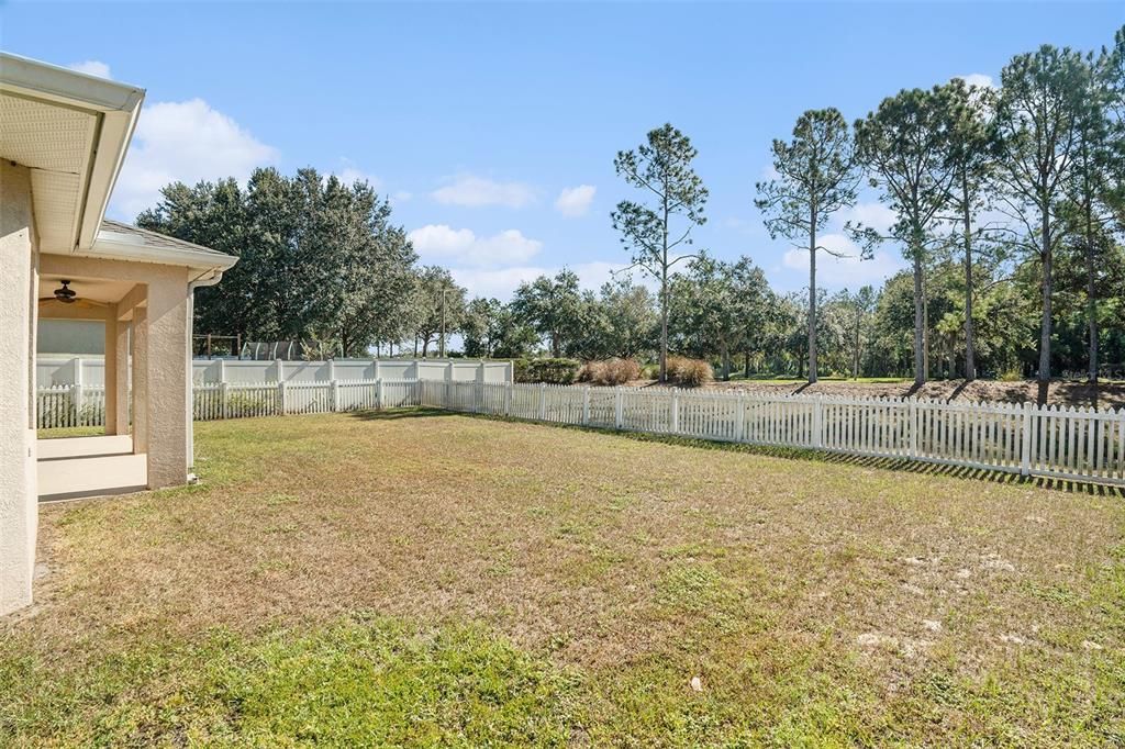 Active With Contract: $260,000 (3 beds, 2 baths, 1588 Square Feet)