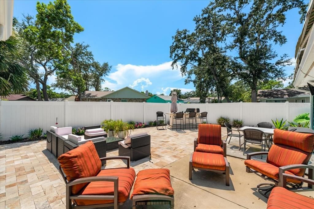 For Sale: $400,000 (3 beds, 2 baths, 1504 Square Feet)