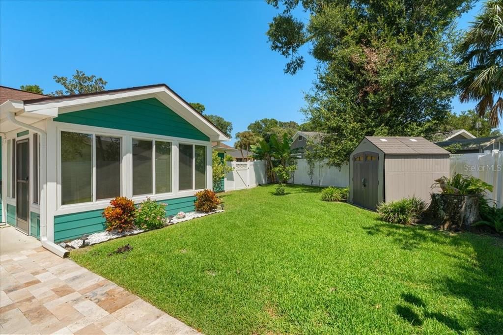 For Sale: $400,000 (3 beds, 2 baths, 1504 Square Feet)