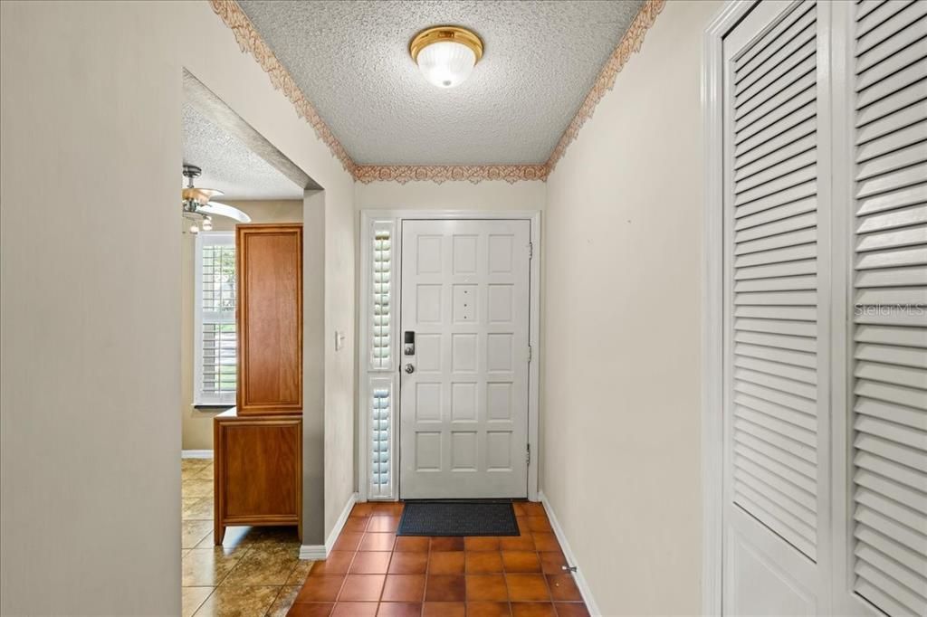 For Sale: $400,000 (3 beds, 2 baths, 1504 Square Feet)