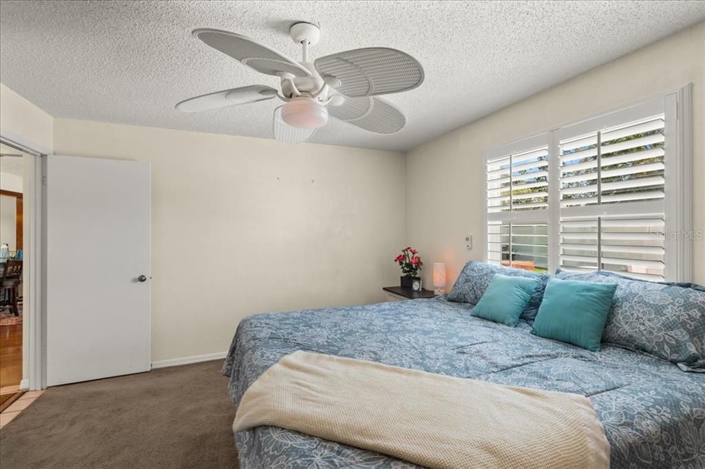 For Sale: $400,000 (3 beds, 2 baths, 1504 Square Feet)