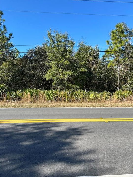 待售: $37,900 (0.90 acres)