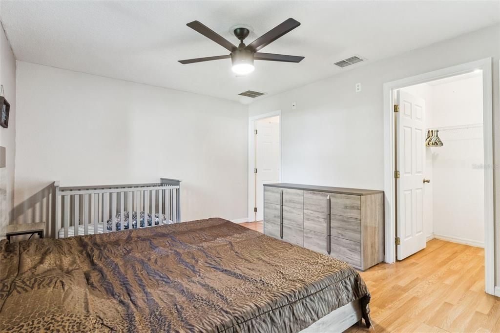 For Sale: $250,000 (2 beds, 2 baths, 1137 Square Feet)