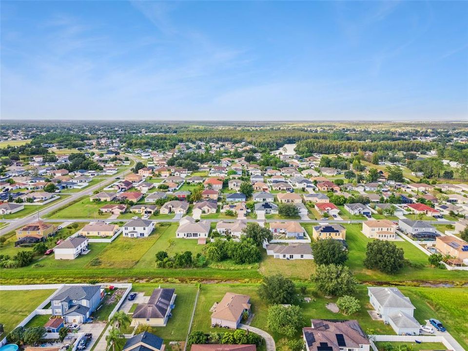 For Sale: $250,000 (2 beds, 2 baths, 1137 Square Feet)