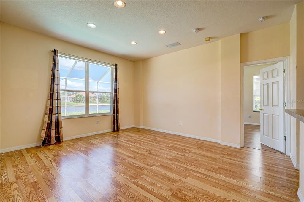 For Rent: $3,150 (3 beds, 2 baths, 1754 Square Feet)