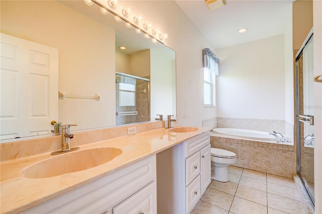 For Rent: $3,150 (3 beds, 2 baths, 1754 Square Feet)