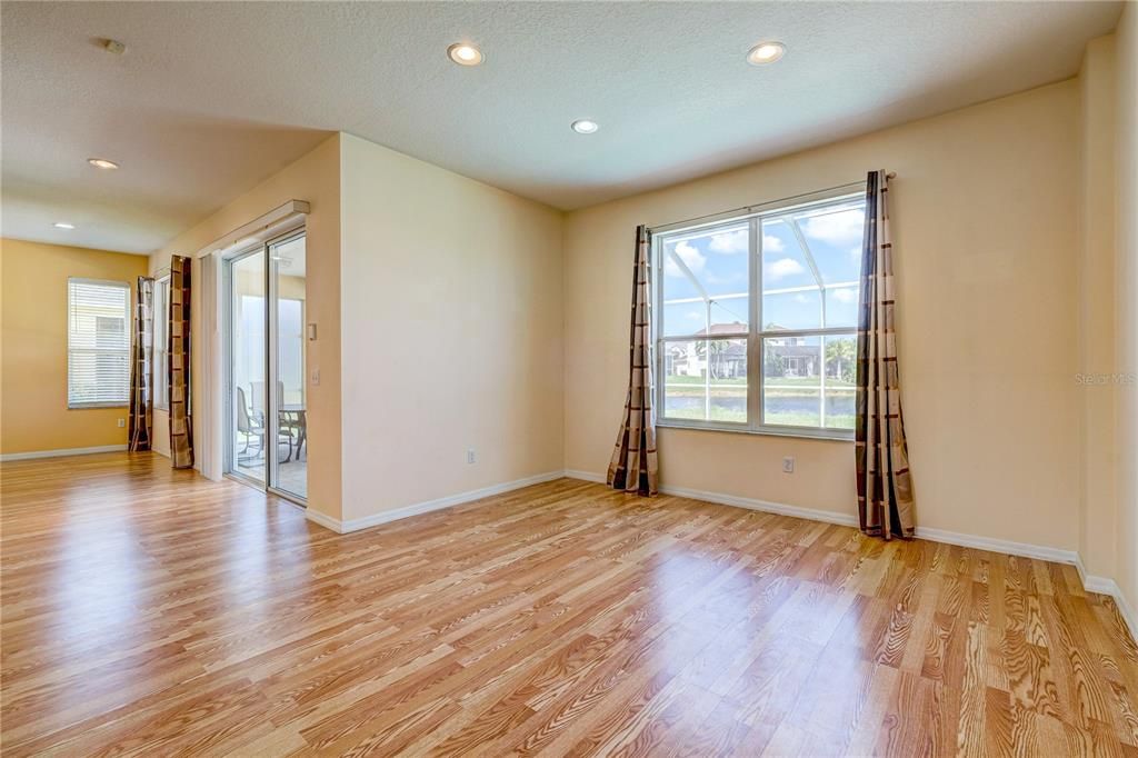 For Rent: $3,150 (3 beds, 2 baths, 1754 Square Feet)