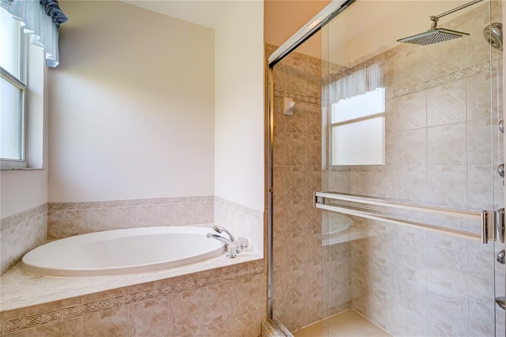 For Rent: $3,150 (3 beds, 2 baths, 1754 Square Feet)