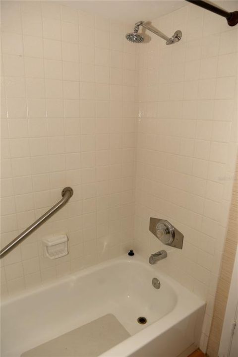 В аренду: $1,250 (1 спален, 1 ванн, 764 Квадратных фут)