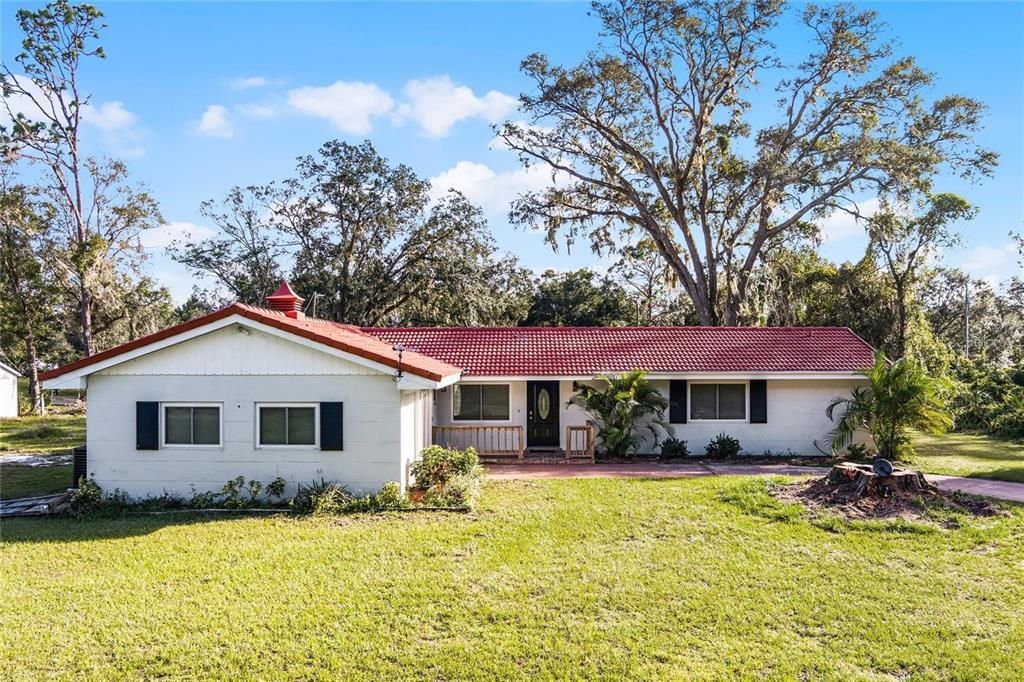 Recently Sold: $325,000 (4 beds, 2 baths, 2042 Square Feet)