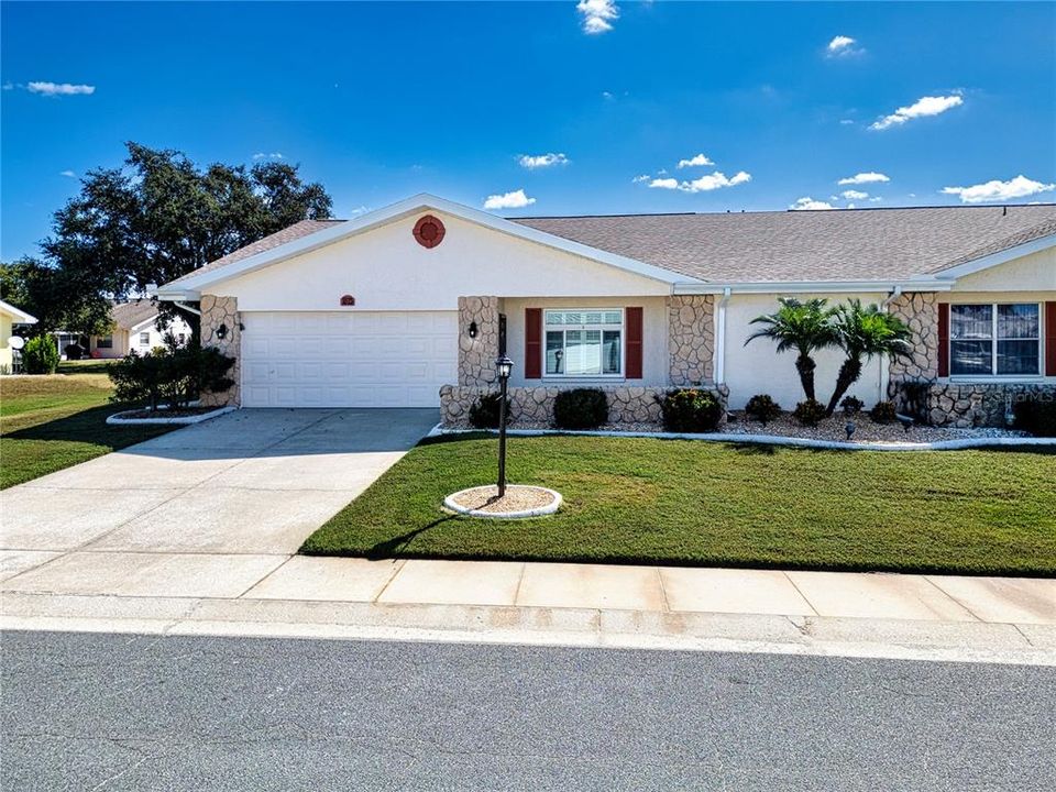 Recently Sold: $285,000 (2 beds, 2 baths, 1516 Square Feet)