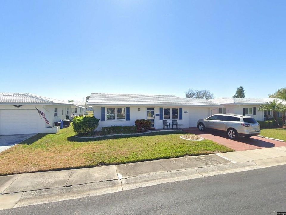 На продажу: $299,900 (2 спален, 2 ванн, 1480 Квадратных фут)