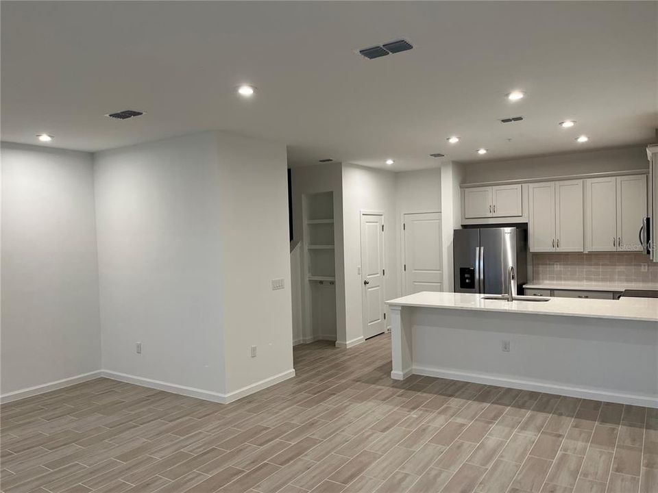 For Sale: $452,990 (4 beds, 2 baths, 1678 Square Feet)