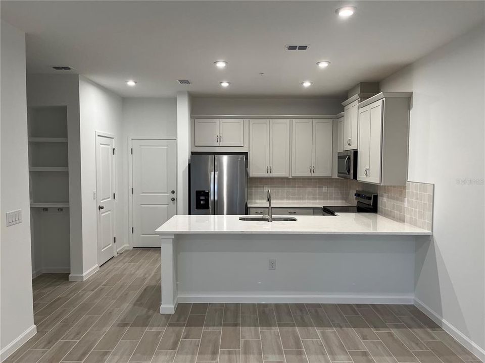 For Sale: $452,990 (4 beds, 2 baths, 1678 Square Feet)