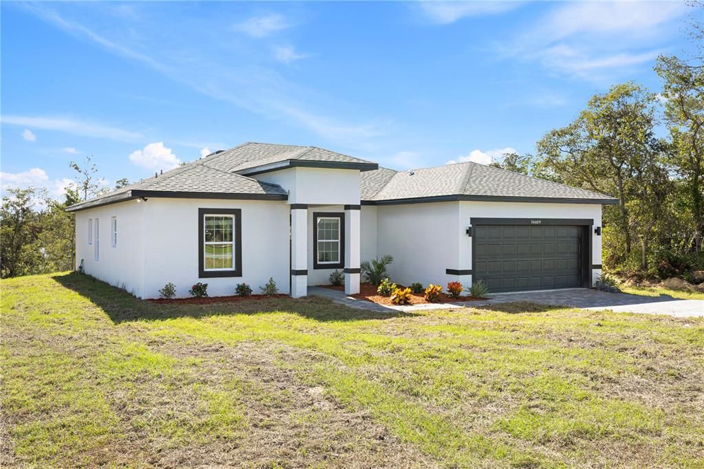 En Venta: $319,900 (4 camas, 3 baños, 1892 Pies cuadrados)