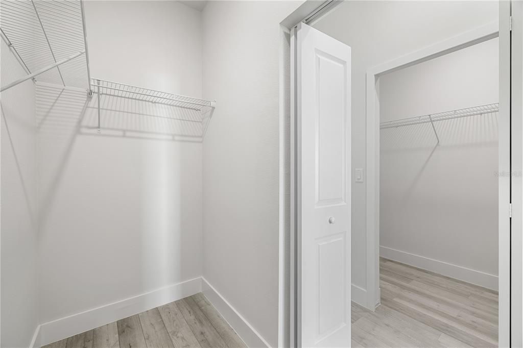 En Venta: $319,900 (4 camas, 3 baños, 1892 Pies cuadrados)