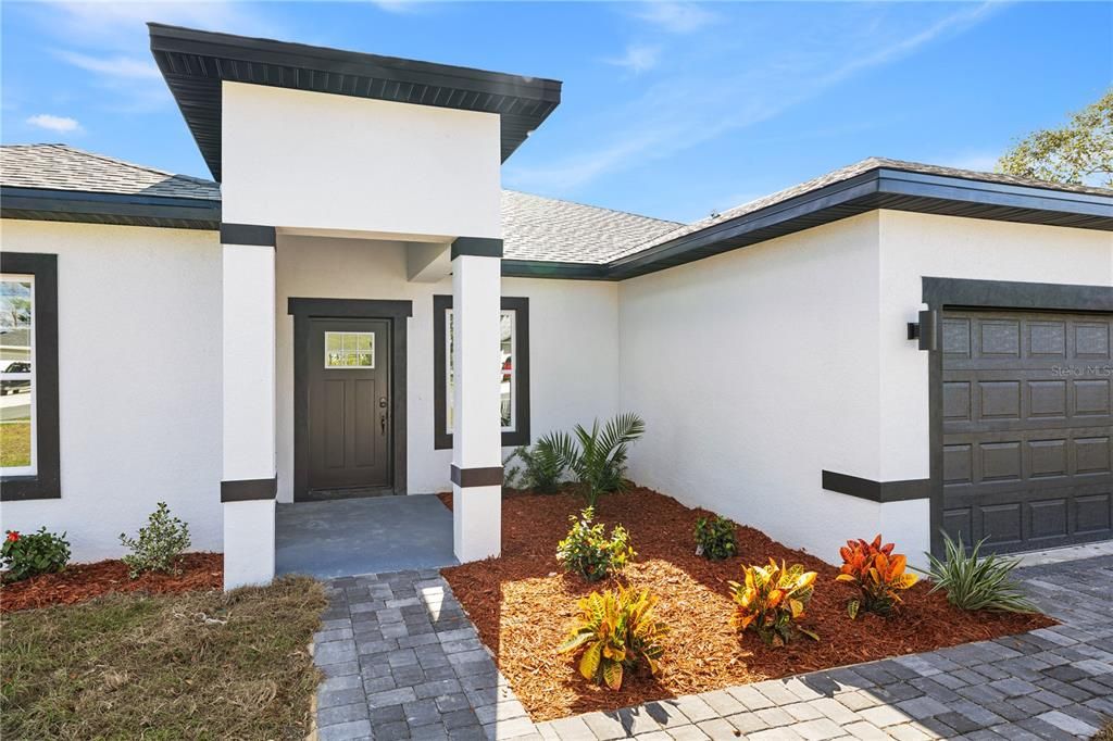 En Venta: $319,900 (4 camas, 3 baños, 1892 Pies cuadrados)