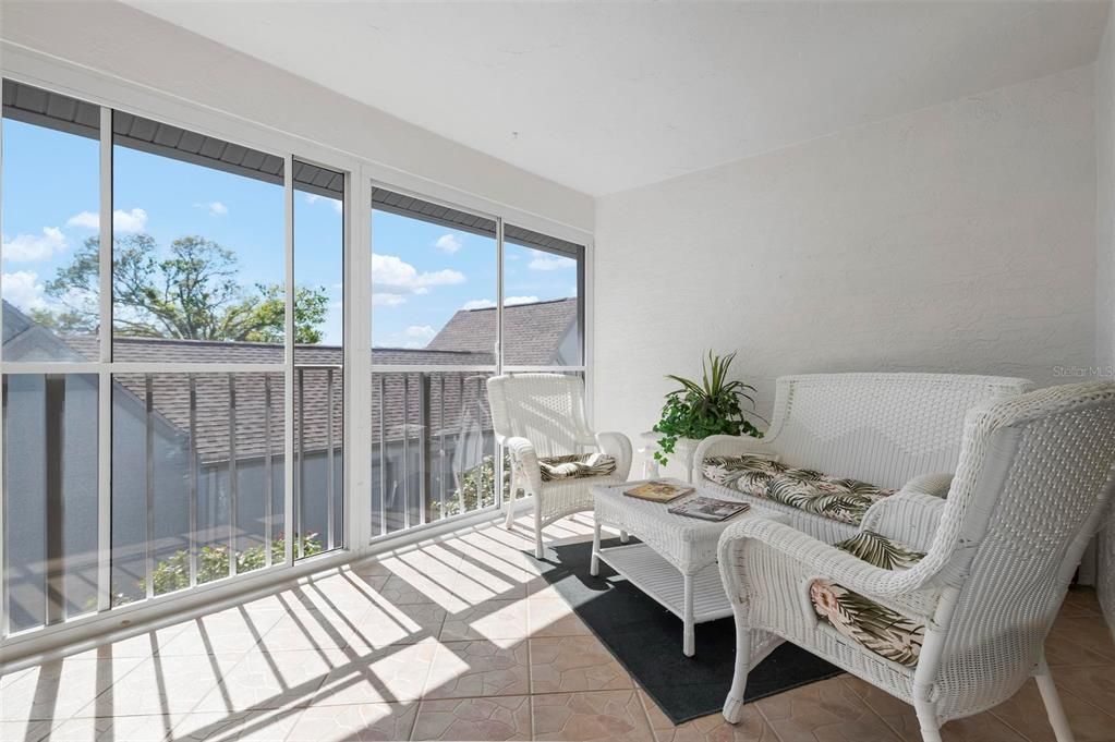 For Sale: $277,000 (2 beds, 2 baths, 1345 Square Feet)