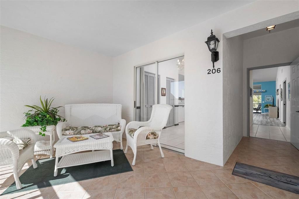 For Sale: $277,000 (2 beds, 2 baths, 1345 Square Feet)