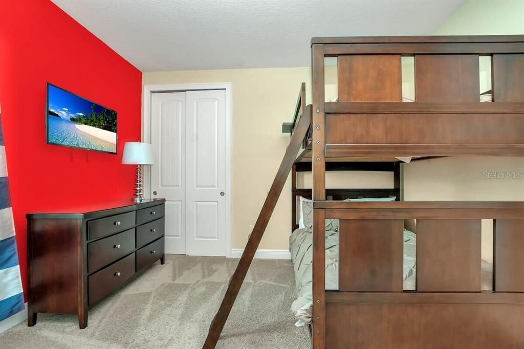 For Sale: $699,000 (8 beds, 7 baths, 3412 Square Feet)