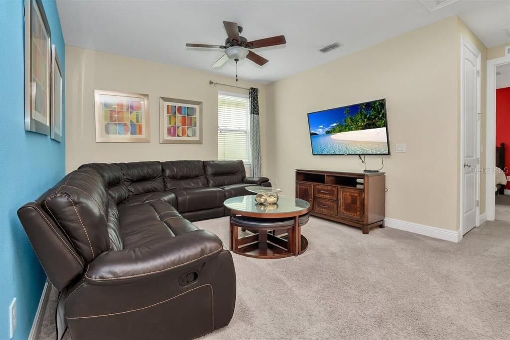 For Sale: $699,000 (8 beds, 7 baths, 3412 Square Feet)