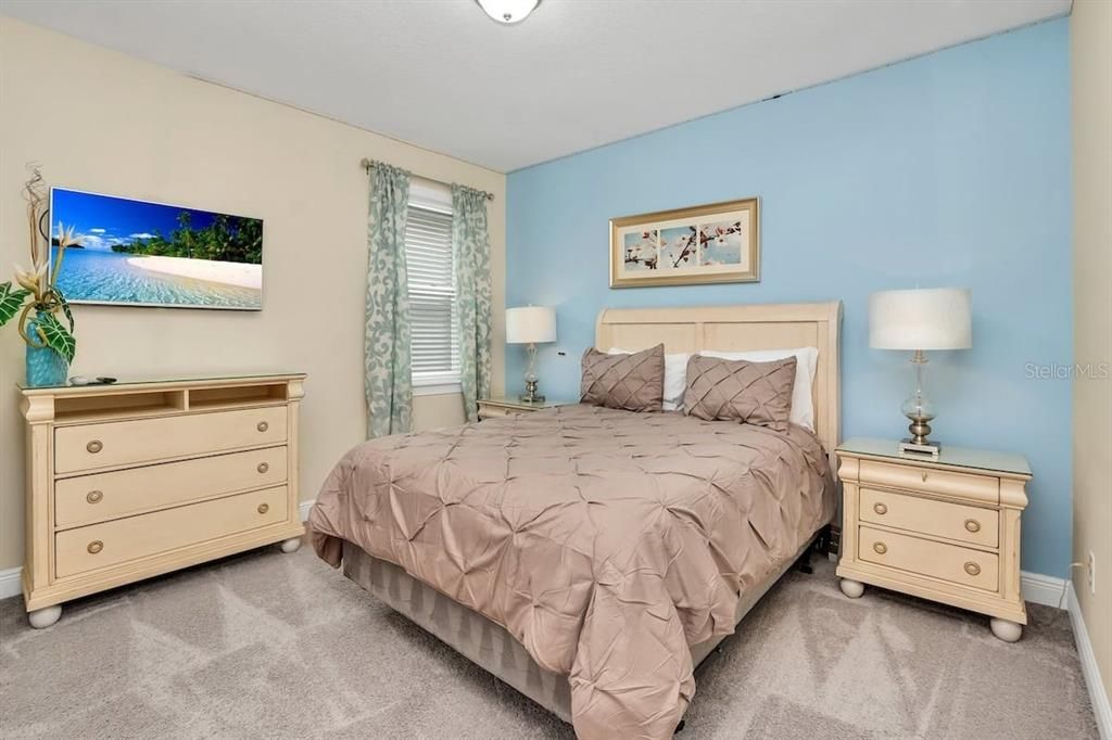 For Sale: $699,000 (8 beds, 7 baths, 3412 Square Feet)