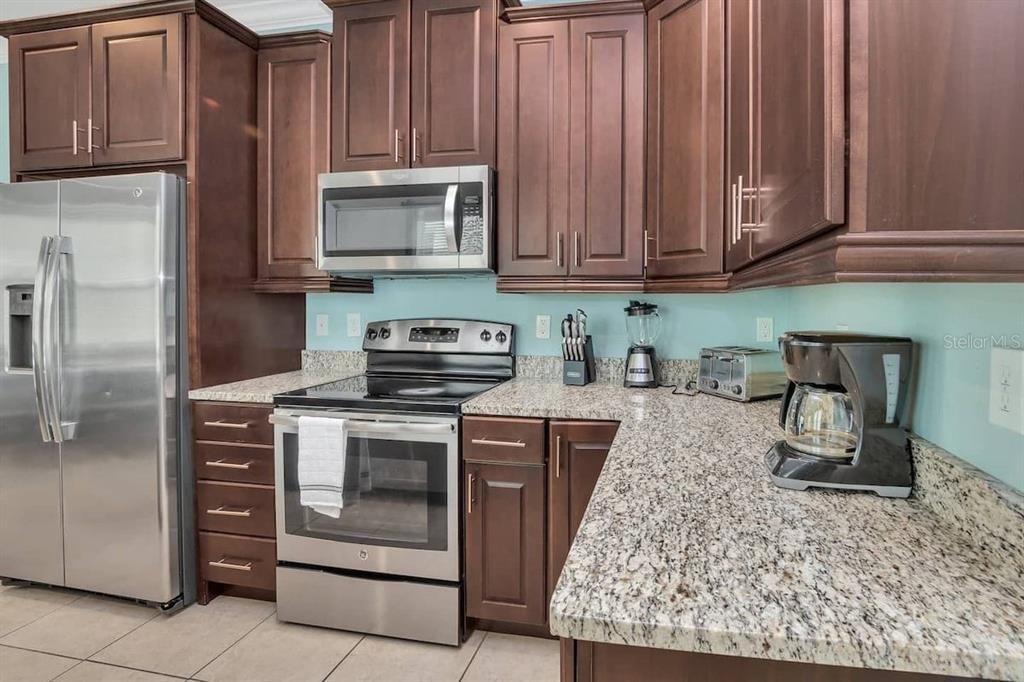 For Sale: $699,000 (8 beds, 7 baths, 3412 Square Feet)