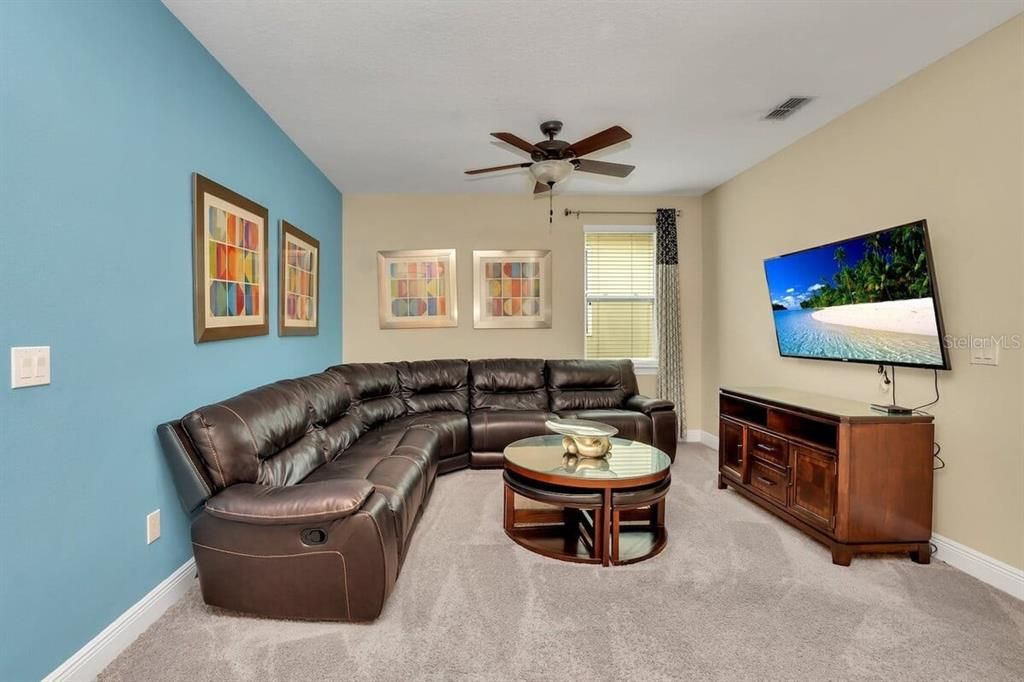 For Sale: $699,000 (8 beds, 7 baths, 3412 Square Feet)