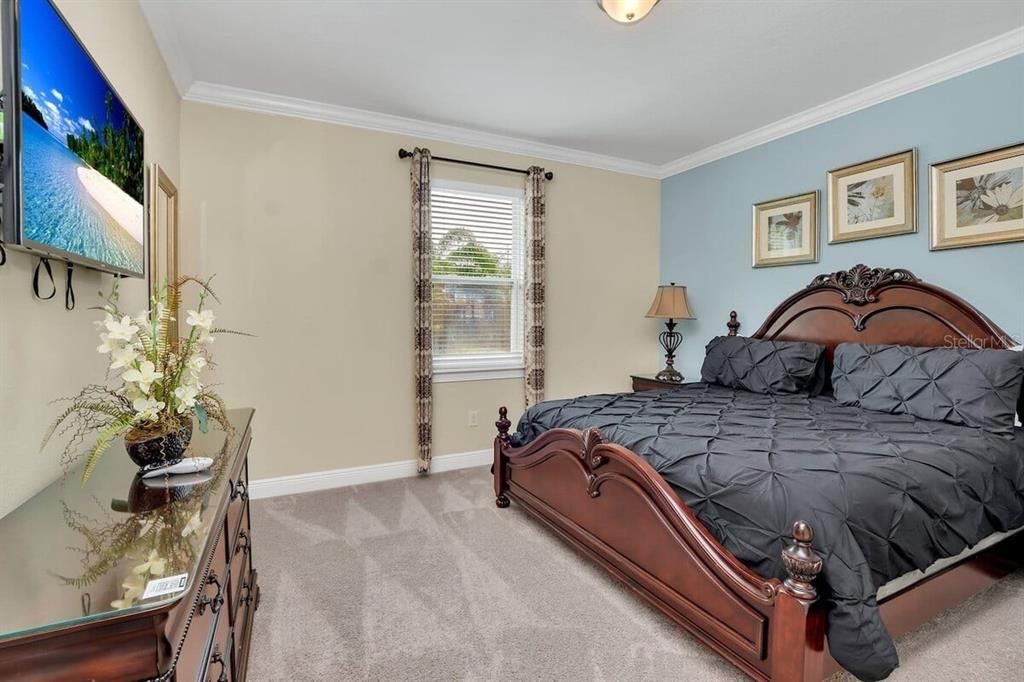 For Sale: $699,000 (8 beds, 7 baths, 3412 Square Feet)