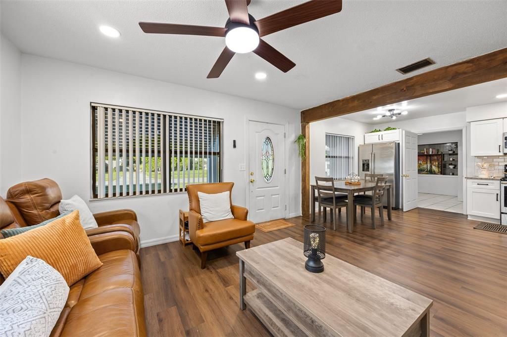 For Sale: $284,999 (3 beds, 2 baths, 1620 Square Feet)