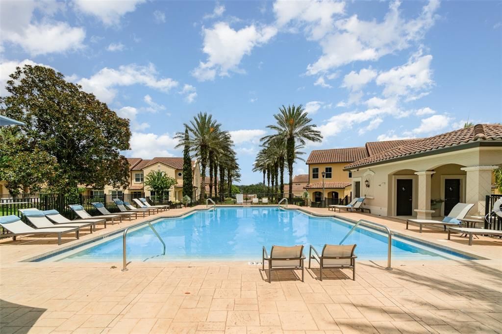 Под контрактом: $2,500 (3 спален, 2 ванн, 1674 Квадратных фут)