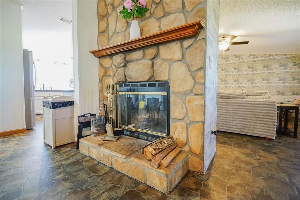 For Sale: $979,900 (4 beds, 2 baths, 2052 Square Feet)