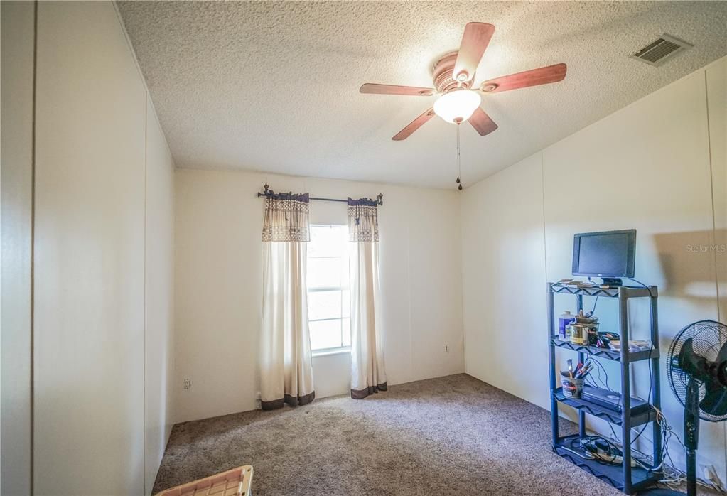 For Sale: $979,900 (4 beds, 2 baths, 2052 Square Feet)