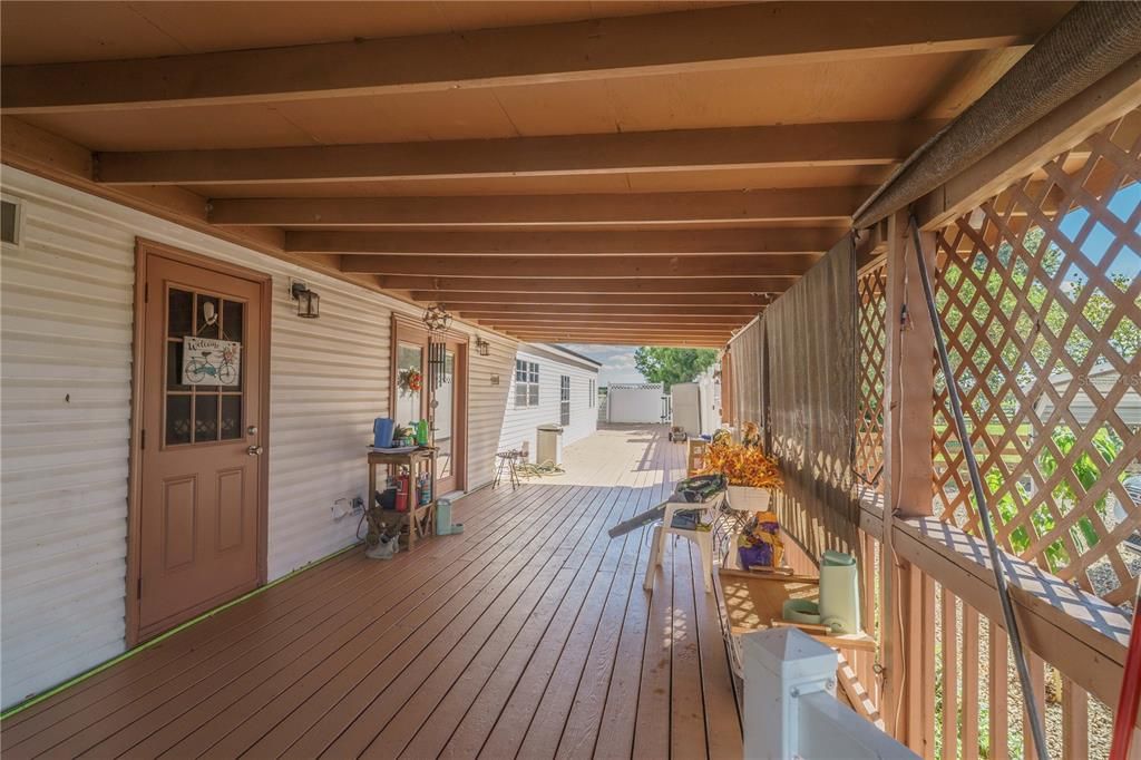 For Sale: $979,900 (4 beds, 2 baths, 2052 Square Feet)