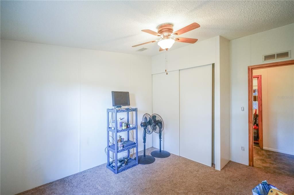 For Sale: $979,900 (4 beds, 2 baths, 2052 Square Feet)